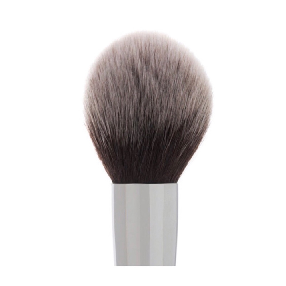 New IT Cosmetics Heavenly Luxe Radiance Brush #14 - Picture 4 of 9